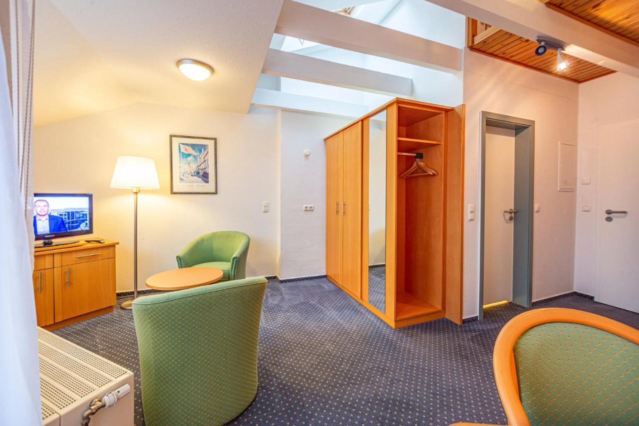 Hotel Rostock West Im "Kritzmow Park" Dış mekan fotoğraf